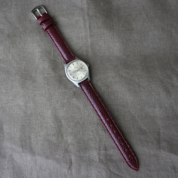 SOLD🥀 Vintage Omega 1974 Genève Women's Watch - Picture 3 of 8